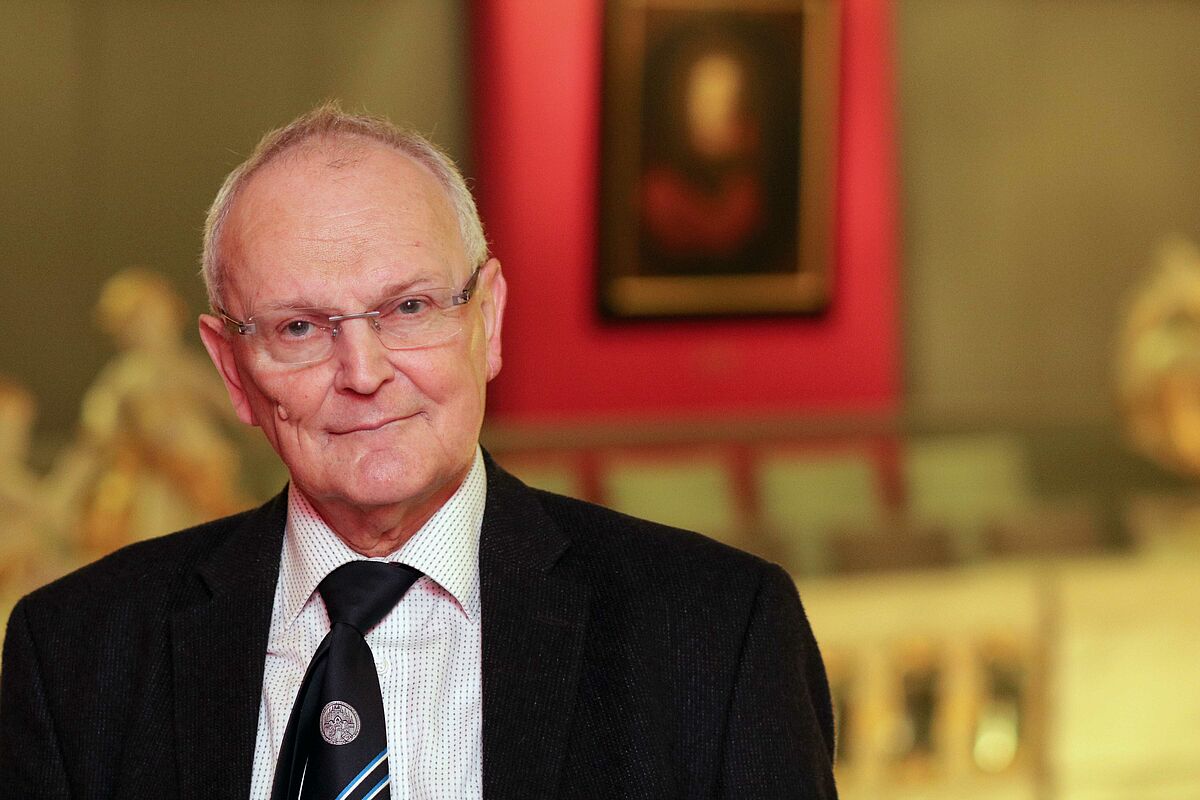 Prof. Dr. Hans-Georg Knothe