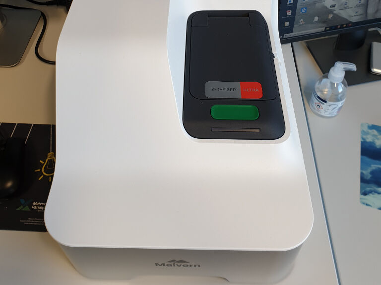 Dynamic light scattering (DLS) – Zetasizer Ultra (Malvern Panalytical)
