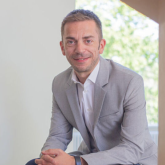 Porträt Prof. Dr. Clemens Räthel Porträt Prof. Dr. Clemens Räthel