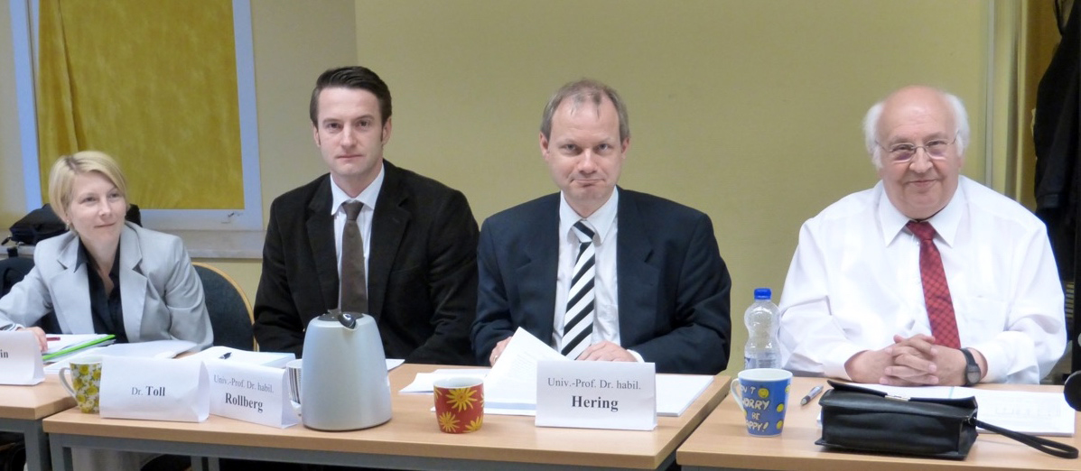 Prof. Matschke (re) mit Prof. Thomas Hering, Dr. Christian Toll sowie Dr. Annette Klein von der Fernuniversität Hagen; Foto: eob.